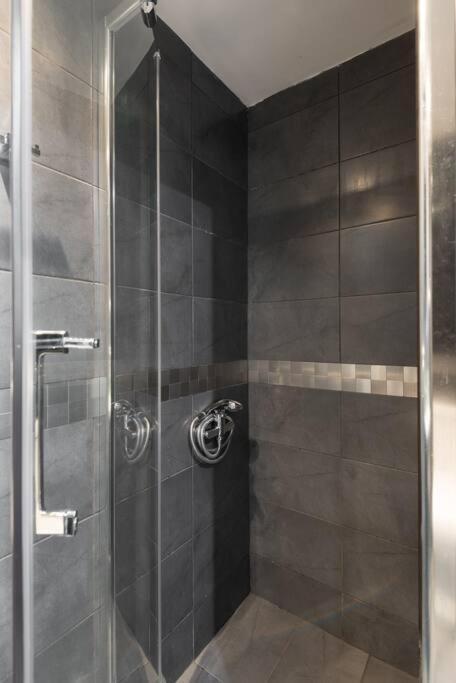 Modern Office Apartment.Wifi,2A/C,Luxury Fur/Tures Thessaloniki Exterior foto